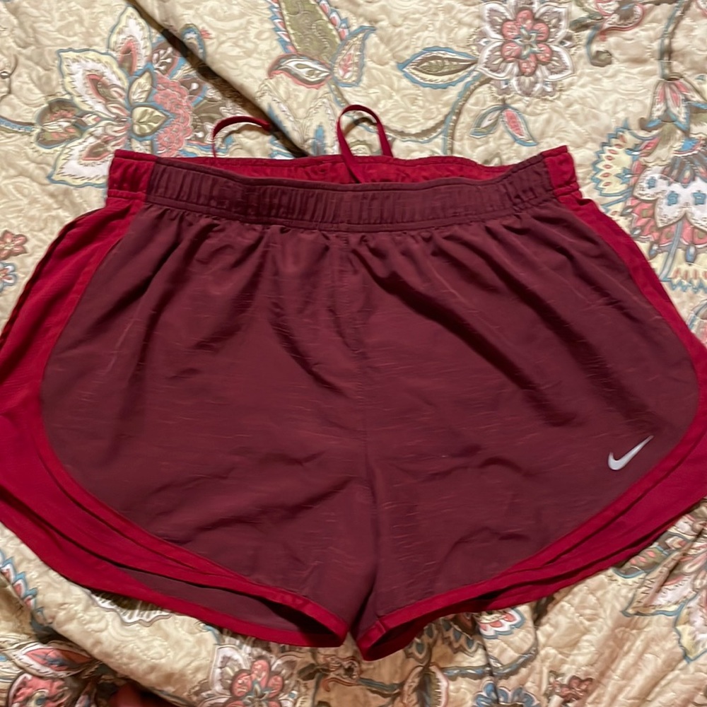 Maroon Nike shorts size large. Great condition